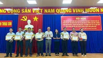 Thoại Sơn 10 năm học và làm theo Bác