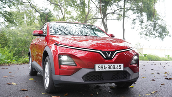 Xe điện VF 6 vượt mặt xe xăng, thống trị phân khúc CUV cỡ B
