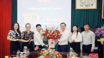Thành uỷ Sơn La chúc mừng Ngày Báo chí cách mạng Việt Nam