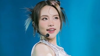 Phương Mỹ Chi làm điều chưa từng có ở showbiz