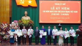 Xây dựng cơ quan báo chí và đội ngũ báo chí “chuyên nghiệp, nhân văn, hiện đại”
