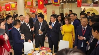 Tổ chức chương trình giới thiệu du lịch Việt Nam, kết nối doanh nghiệp tại thị trường Nga