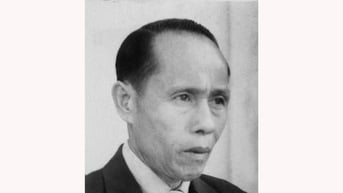 Nhà báo Đinh Nho Khôi:
