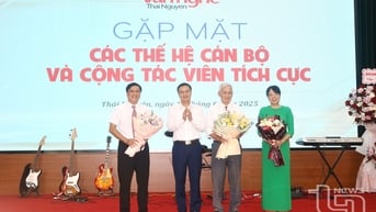 Gặp mặt các thế hệ cán bộ, cộng tác viên tiêu biểu