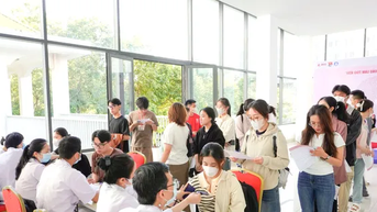 Hơn 500 tình nguyện viên tham gia hiến máu tại trường ĐH Y Dược Buôn Ma Thuột