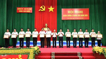 Vùng 5 Hải quân tổ chức Hội nghị quân chính 6 tháng đầu năm 2025