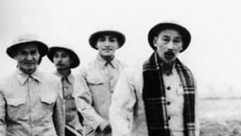 Nhà báo Võ Thế Ái - người theo chân Bác Hồ