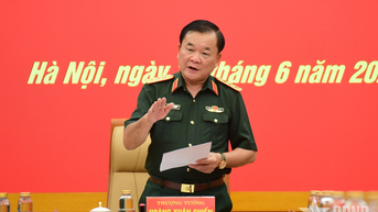 Thượng tướng Hoàng Xuân Chiến thông qua công tác chuẩn bị Đại hội của Đảng bộ Binh chủng Pháo binh và Binh đoàn 18