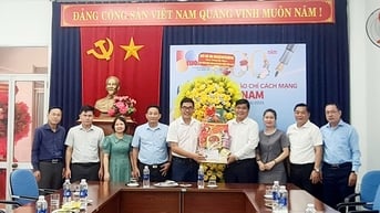 Trưởng ban Nội chính Tỉnh ủy - Nguyễn Mạnh Hà thăm các cơ quan báo chí tại TP.Đà Nẵng