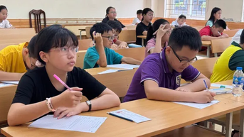 Căng thẳng cuộc đua vào lớp 6