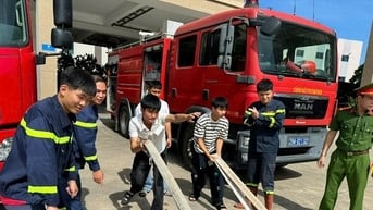 Thường Tín: Tuyên truyền, trải nghiệm và thực hành chữa cháy, cứu nạn, cứu hộ