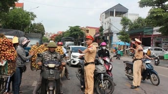 Chủ tịch UBND tỉnh Bắc Giang chỉ đạo về công tác bảo đảm an toàn giao thông mùa vải thiều