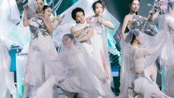 Em xinh say hi lập kỷ lục, 6 nghệ sĩ có nguy cơ bị loại