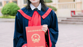 Thủ khoa “kép” Nguyễn Hà Anh 