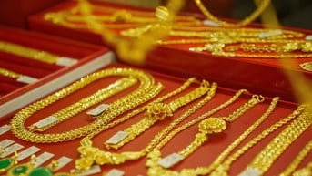 Giá vàng chiều nay 19/6/2025: Giá vàng trong nước và thế giới "đỏ lửa"