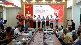 [Video] Ra mắt sách “Những bài viết về văn hóa, báo chí của Bác Hồ trên Báo Nhân Dân”