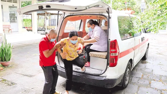 Nặng một chữ “tình”