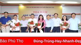 CLB Nhà báo cao tuổi tỉnh Phú Thọ tổ chức Toạ đàm “Nhớ về một thời làm báo”