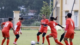 Đội tuyển nữ Việt Nam có tập buổi đầu tiên ở Phú Thọ