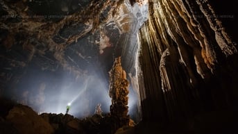 Hang Tú Làn - điểm du lịch mới nổi ở Quảng Bình
