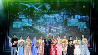 Fashion show 'Di Sản Hà Nội' – Hành trình di sản được kể bằng ngôn ngữ áo dài