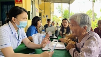 Mang “Ánh sáng tuổi vàng” đến người dân