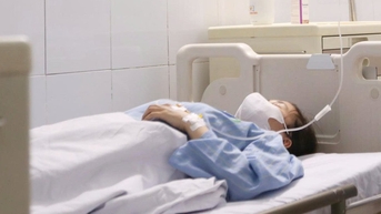 Nữ điều dưỡng nhập viện sau cú tát của người nhà bệnh nhân