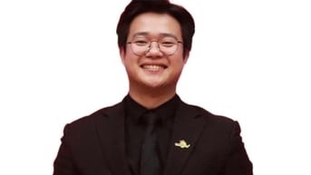 Chuyện chàng Dôn xứ biển lên phố núi làm du lịch
