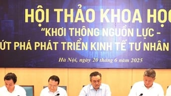Chủ tịch UBND TP Hà Nội: Tạo mọi thuận lợi cho các doanh nghiệp tư nhân của Thủ đô phát triển