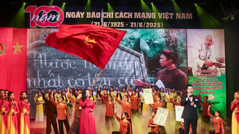 'Mãi mãi tấm lòng son-Ngòi bút sắc': Chương trình nghệ thuật tôn vinh nghề báo