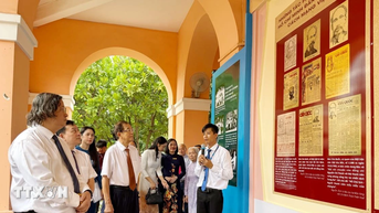 'Chủ tịch Hồ Chí Minh - Người sáng lập Báo chí Cách mạng Việt Nam'