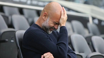 Man City nhận án phạt từ Premier League