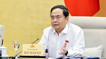 Chủ tịch Quốc hội: Khung pháp lý cho trung tâm tài chính quốc tế cần có đột phá
