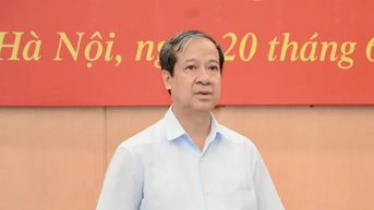 Thi tốt nghiệp THPT 2025: Bộ trưởng Nguyễn Kim Sơn yêu cầu ứng phó với tình huống mới