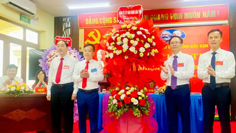 Vững vàng vai trò hạt nhân lãnh đạo, kiến tạo hạ tầng hiện đại, góp phần mở rộng không gian phát triển mới