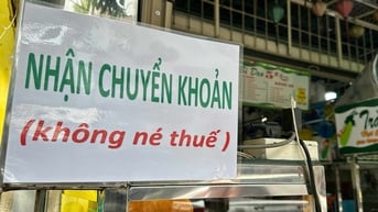 'Nhận chuyển khoản, không né thuế': Quán nước ở TP.HCM gây sốt khi nhiều nơi chỉ nhận tiền mặt