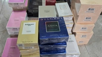 Công an TP.HCM triệt phá băng nhóm mua bán hơn 10.000 chai nước hoa Chanel, Bvlgari, Dior... giả