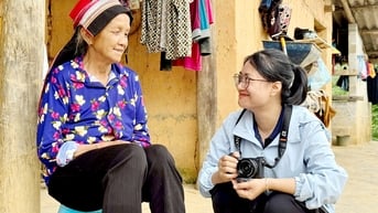 Tình cờ đến với nghề báo và ở lại bằng trái tim