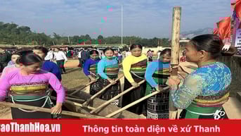 Rộn ràng... khua luống