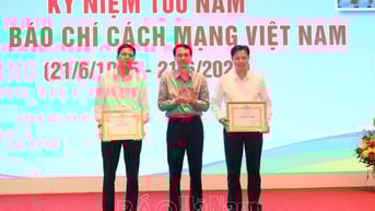 Gặp mặt nhân kỷ niệm 100 năm Ngày Báo chí cách mạng Việt Nam