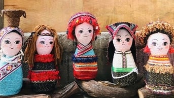 'Phù thủy' của những món đồ tái chế