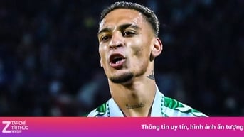 Antony từ chối đến Serie A