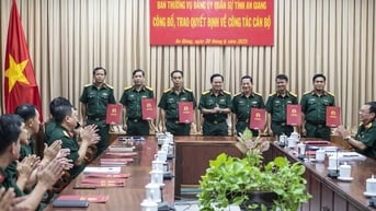 22 cán bộ lực lượng vũ trang tỉnh nhận nhiệm vụ mới