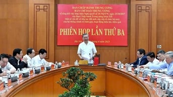 Kết luận của Bộ Chính trị, Ban Bí thư về tập trung hoàn thành nhiệm vụ sắp xếp tổ chức bộ máy và đơn vị hành chính