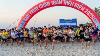 Gần 1.500 đôi chân trần “đánh thức” mùa hè Đà Nẵng