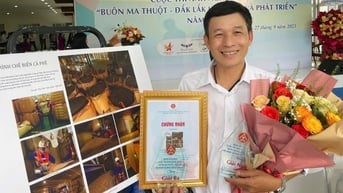 Người đưa hình ảnh buôn làng ra thế giới