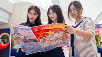 Gen Z ពង្រីកប៊ិចបដិវត្តន៍នៅលើ "ផ្នែកខាងមុខឌីជីថល"