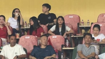 Đoàn Văn Hậu đến chia vui, không nhận HCĐ cùng CLB CAHN