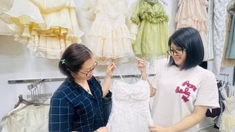 Sôi động dịch vụ cho thuê trang phục ở Hải Dương