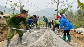 Tuổi trẻ Chợ Đồn học và làm theo Bác